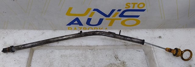 Направляюча щупа-індикатора рівня масла в двигуні 111518504R RENAULT