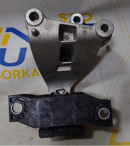 Кронштейн подушки (опори) двигуна, правої 112328191R RENAULT
