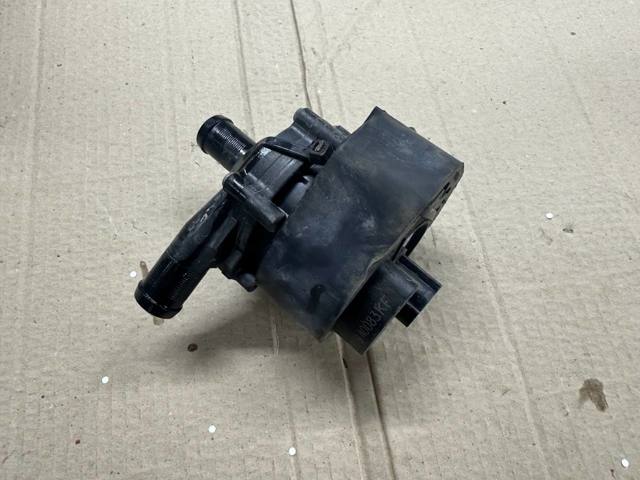 Насос системи охолодження 144B03731R RENAULT