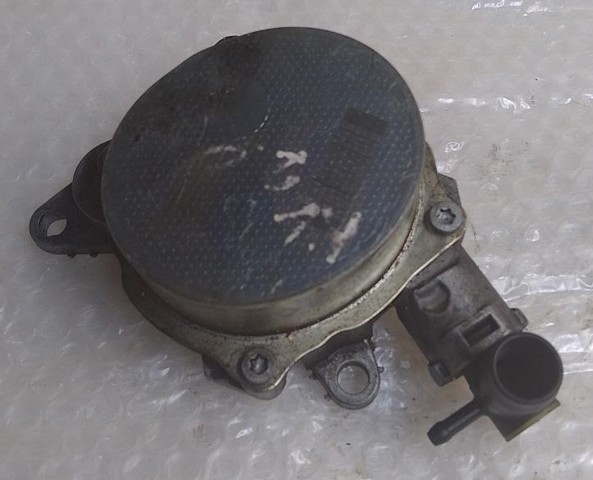 Насос вакуумний 146502018R RENAULT