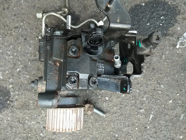 Насос паливний високого тиску 167002413R RENAULT
