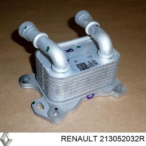 Масляний радіатор охолодження рідини АКПП 213052032R RENAULT