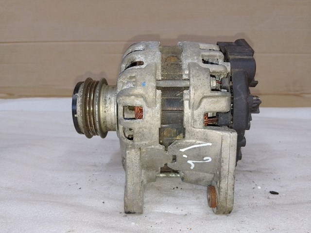 Генератор 231003730R RENAULT