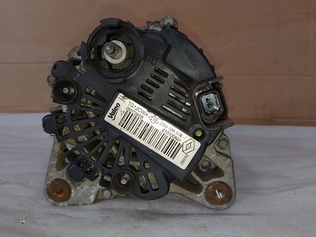 Генератор 231003831R RENAULT