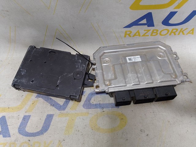 Комп'ютер двигуна 237108697R RENAULT
