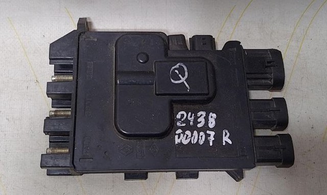 Коробка запобіжників 243800007R RENAULT