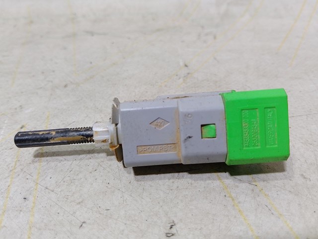Кнопка стоп-сигналу 253206454R RENAULT