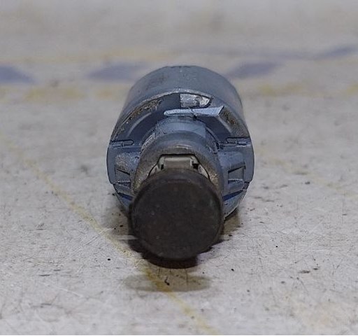 Датчик включення зчеплення 253250007R RENAULT