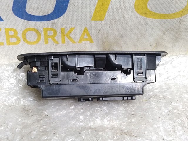 254010747R Renault (RVI)