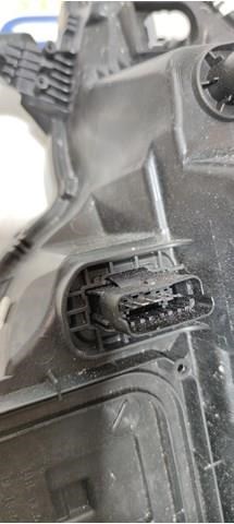 Права блок фара 260100506R RENAULT