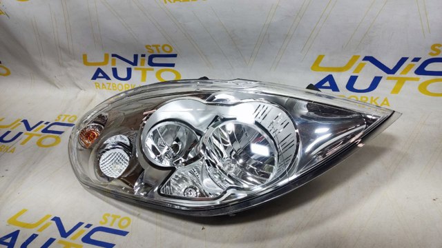 Фара правая 260108490R RENAULT