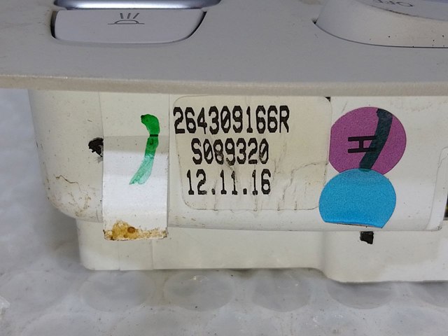Плафон освітлення салону/кабіни, задній 264309166R RENAULT