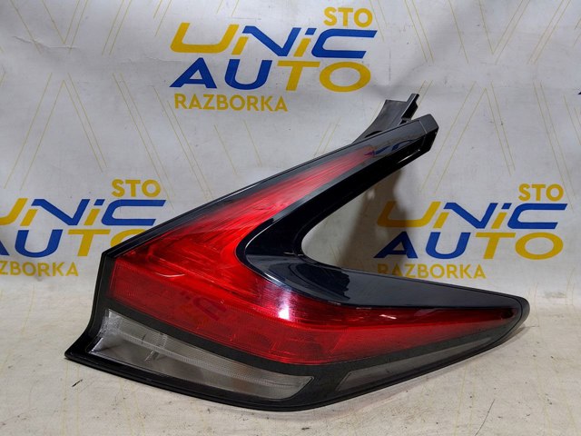 Задні ліхтарі 265505SH0A NISSAN
