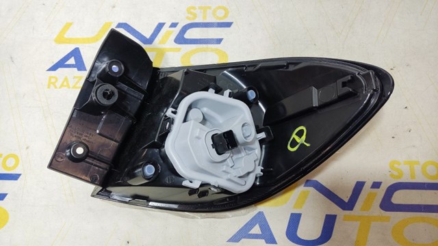 Задній лівий зовнішній ліхтар 265557367R RENAULT