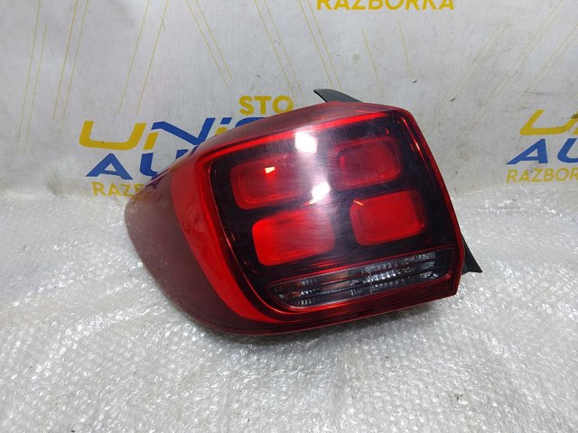 Ліхтар задній лівий 265557681R RENAULT
