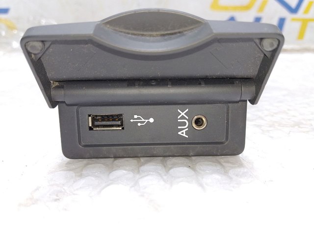 USB-розгалужувач 280230002R RENAULT