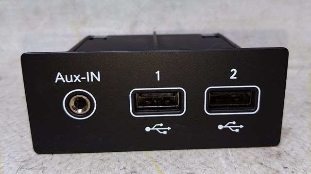 USB-розгалужувач 280231553R RENAULT
