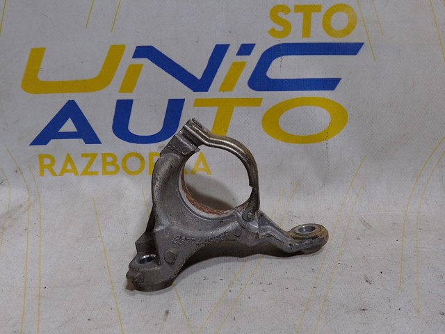 Опора підвісного підшипника передньої піввісі 397744935R RENAULT