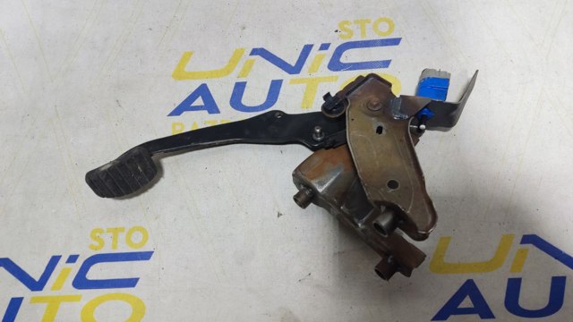Педаль щеплення 465031703R RENAULT