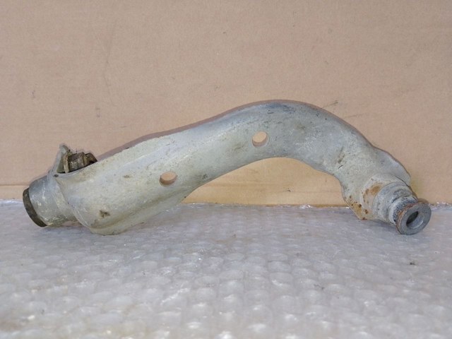 Кронштейн передньої балки 548507682R RENAULT