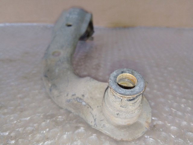 Кронштейн передньої балки 548519038R RENAULT