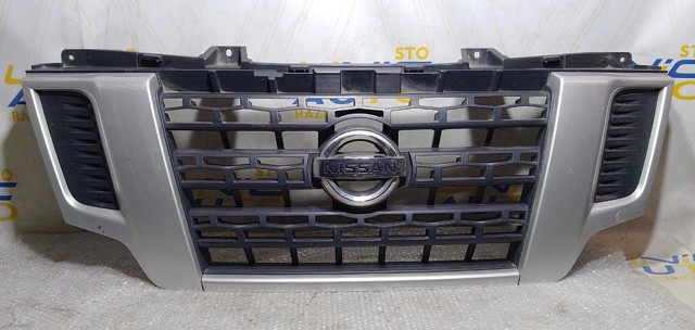 Решітка 62310BZ50A NISSAN