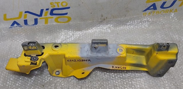 Кронштейн кріплення крила переднього лівого верхній 631232841R RENAULT