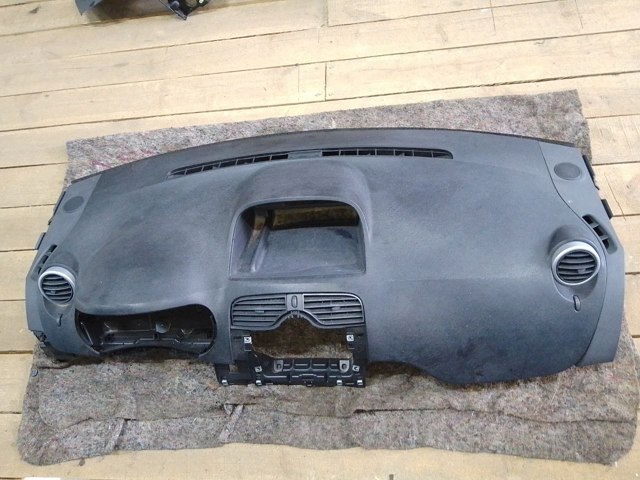 Торпеда приладова панель 681005712R RENAULT