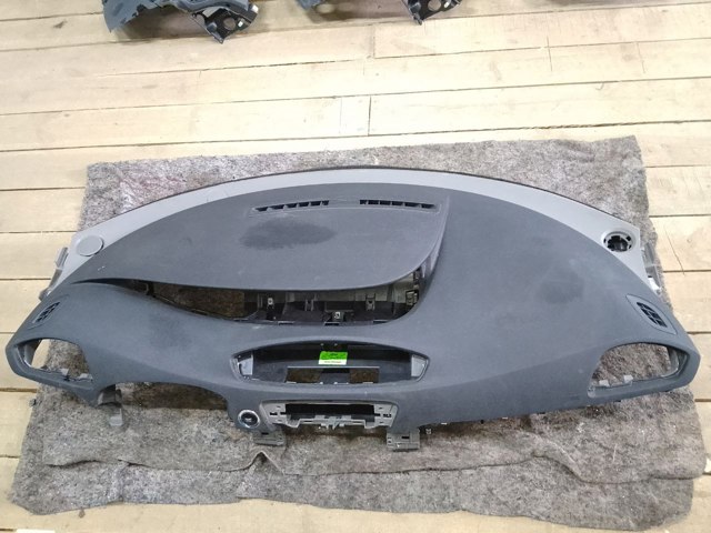 Панель передня "торпедо" 681008681R RENAULT