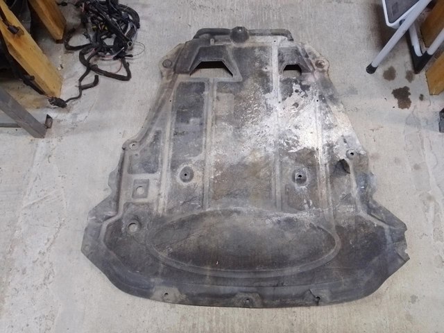 Захист моторного відсіку 758923NL0A NISSAN