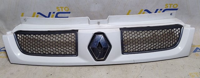 Решітка радіатора 7700313438 RENAULT