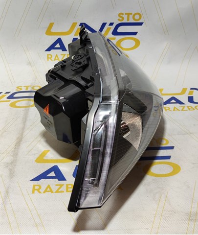 Фара передня права 7701064022 RENAULT