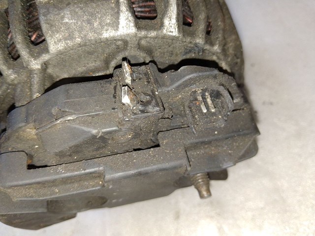 Авто генератор 7711135812 RENAULT