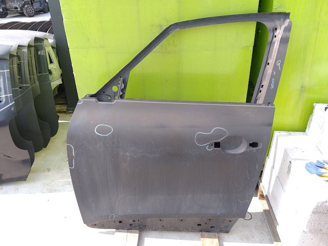 Водійські двері 801017485R RENAULT