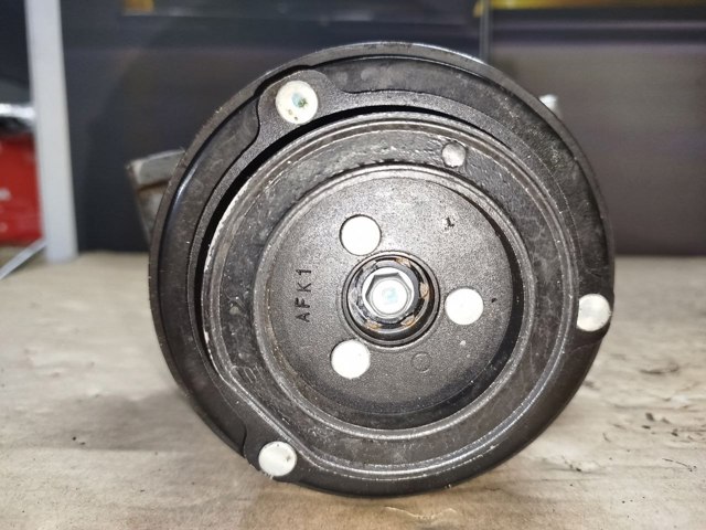 Компресор кондиціонера 813339 VALEO