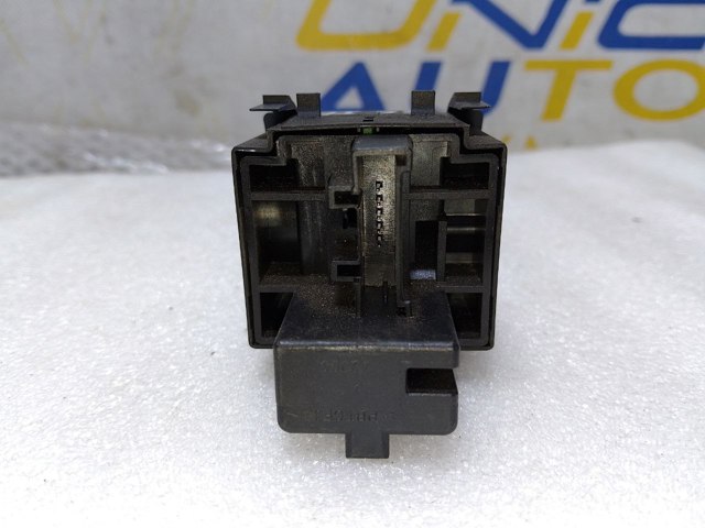 Кнопка коректора фар 8200121805 RENAULT