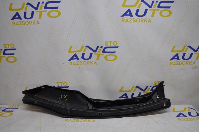 Решітка склоочисників, ліва 8200183140 RENAULT
