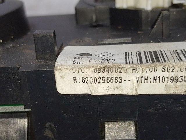 Механізм управління кондиціонером 8200296683 RENAULT