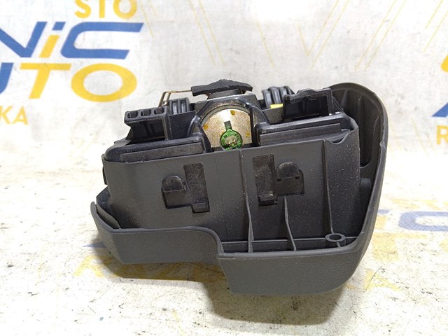 Подушка безпеки водія 8200301513 RENAULT