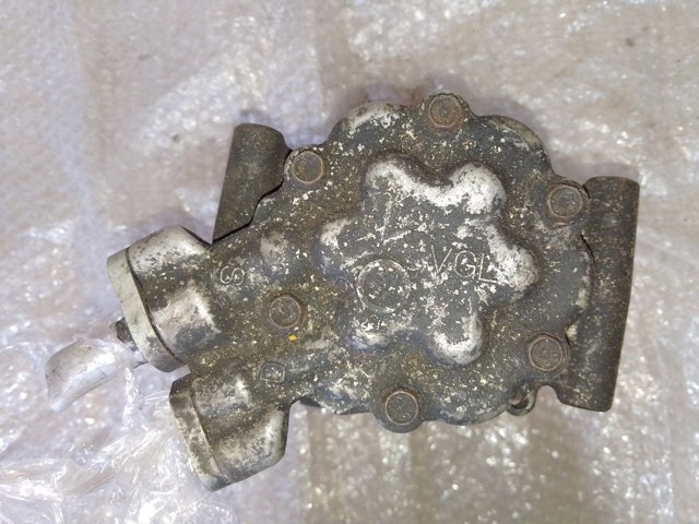 Насос кондиціонера 8200315744 RENAULT