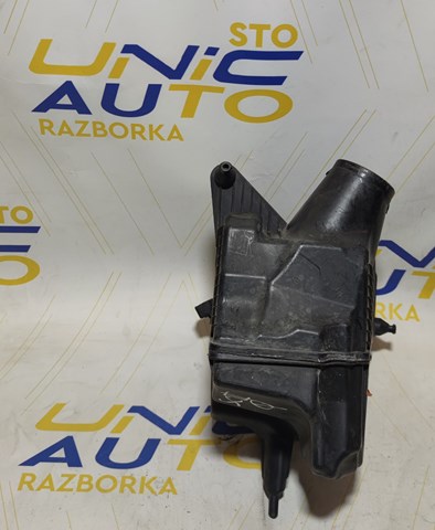Корпус повітряного фільтра 8200369755 RENAULT