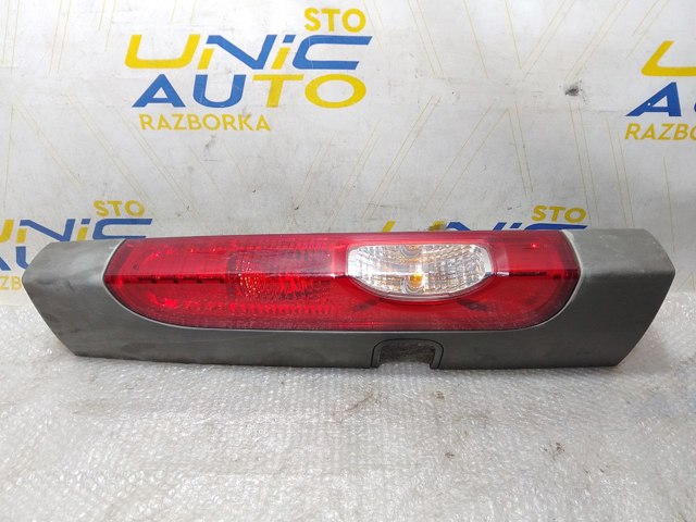 Задня ліва фара 8200415250 RENAULT