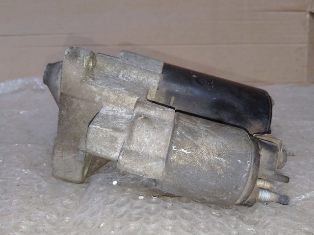 Стартер автомобільний 8200466754 RENAULT