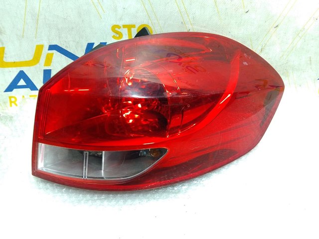 Задні ліхтарі 8200586844 RENAULT