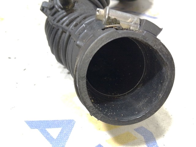 Патрубок повітряний, вихід повітряного фільтра 8200586979 RENAULT