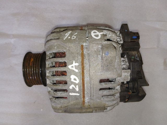 Авто генератор 8200660025 RENAULT
