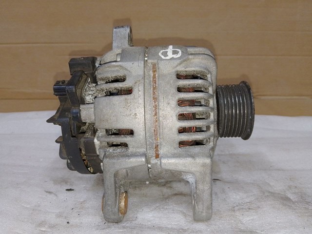 Генератор 8200660037 RENAULT