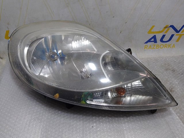 Основна фара - вставка 8200701366 RENAULT