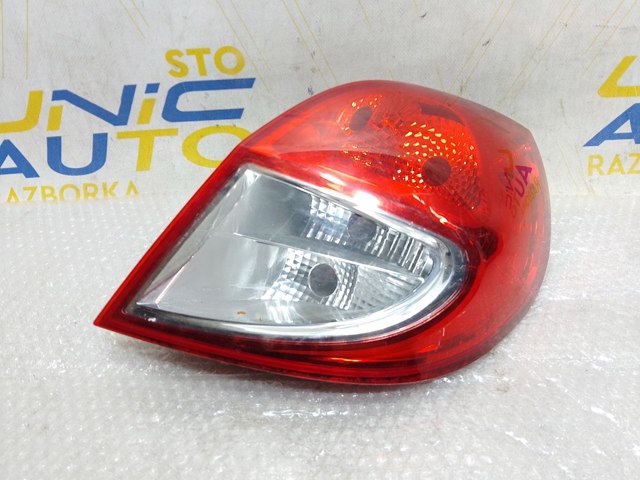 Задній правий стоп 8200776050 RENAULT
