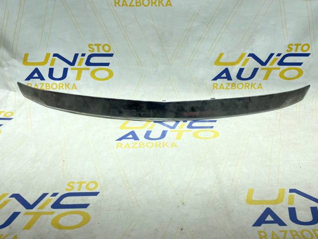 Молдинг капота 8200785077 RENAULT